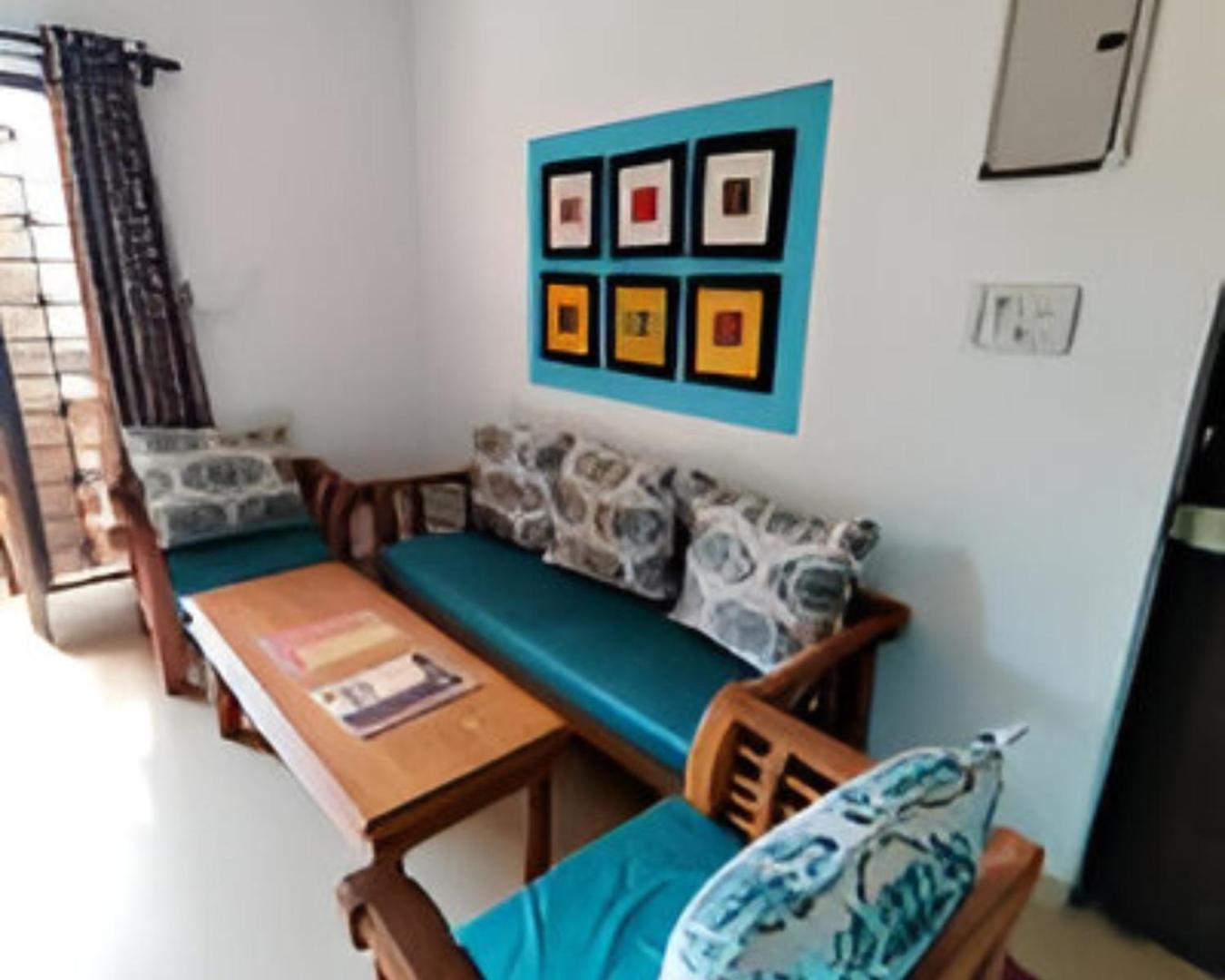 Ronne'S 2Bhk Lagoon Apartment -卡兰古特 外观 照片