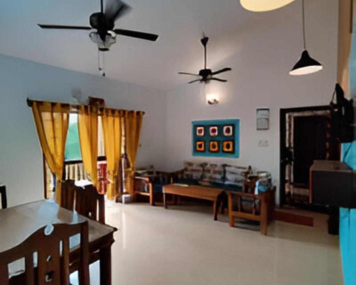Ronne'S 2Bhk Lagoon Apartment -卡兰古特 外观 照片