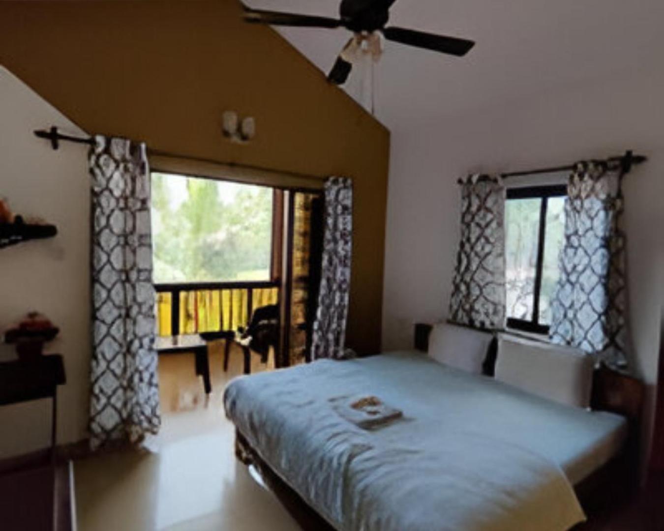 Ronne'S 2Bhk Lagoon Apartment -卡兰古特 外观 照片
