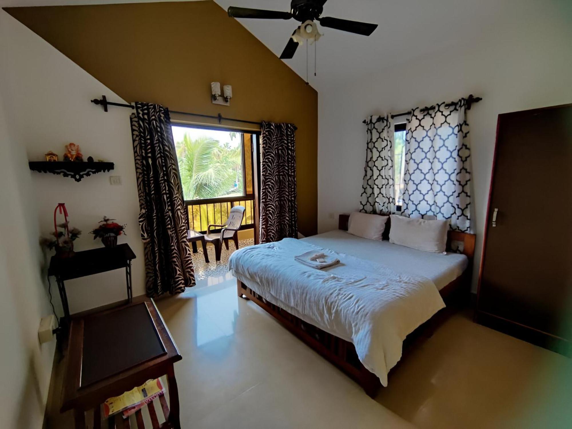 Ronne'S 2Bhk Lagoon Apartment -卡兰古特 外观 照片