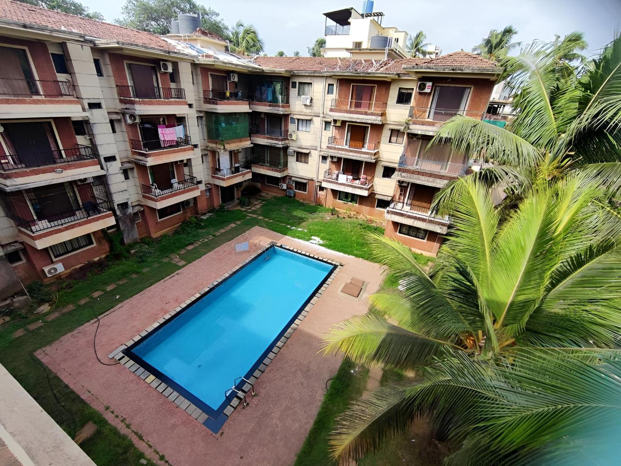 Ronne'S 2Bhk Lagoon Apartment -卡兰古特 外观 照片